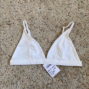 BRANDY MELVILLE | BNWT Bralette ✨